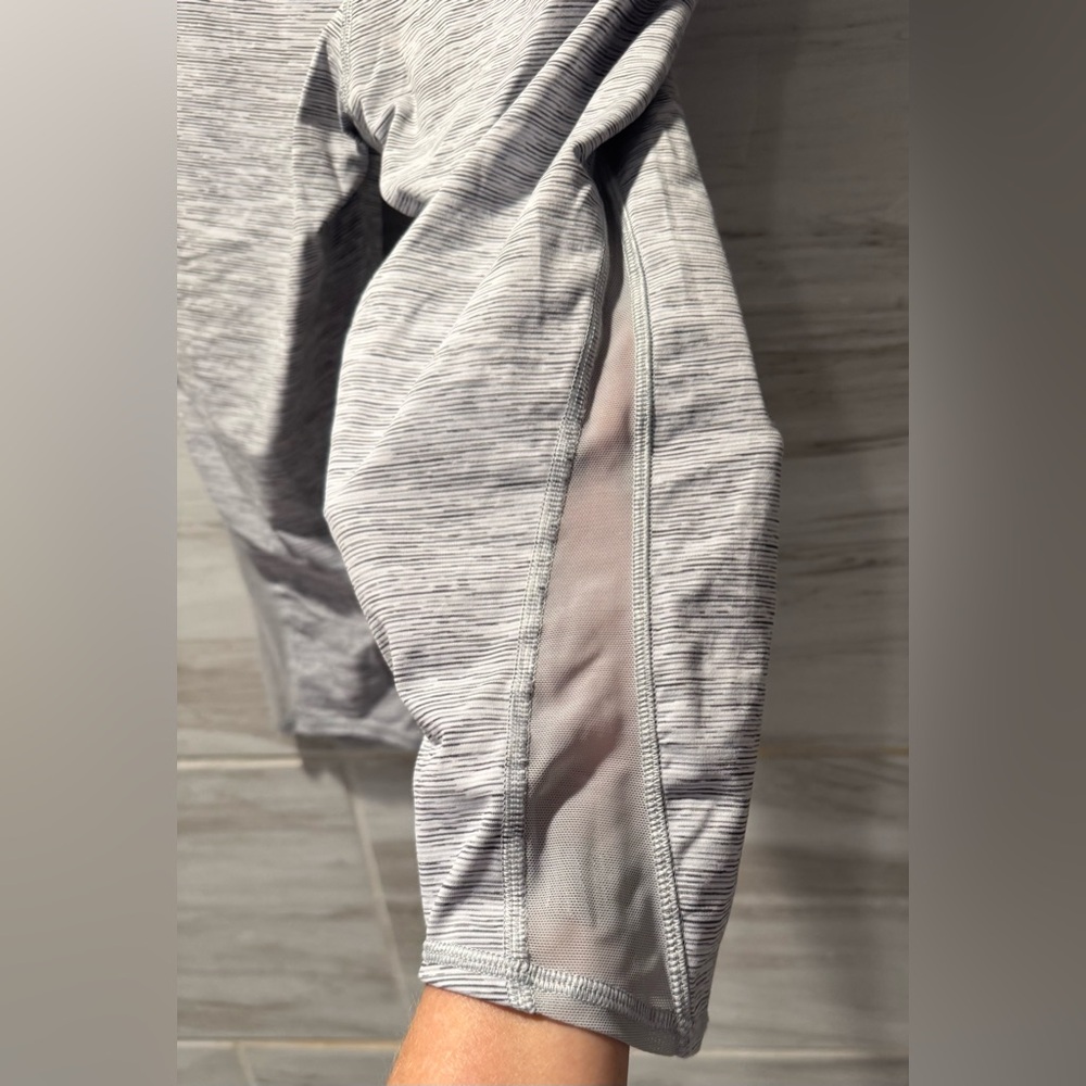 Gray Lululemon Leggings Size 8 - Picture 2 of 10
